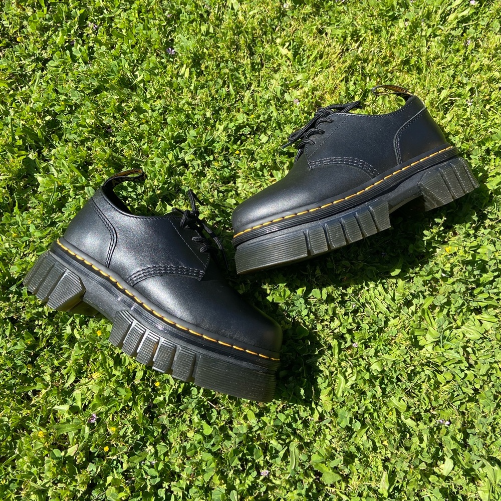 Dr Martens Audrick Platform Quad Shoes - Picture 2 of 9